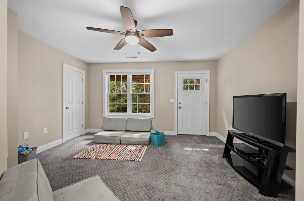 39 Acadia Lane Exeter NH 03833