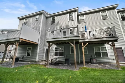 39 Acadia Lane Exeter NH 03833