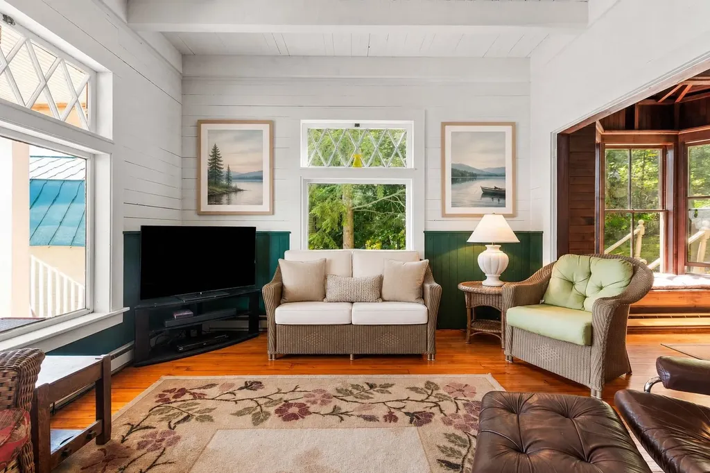 149 Lake Avenue Sunapee NH 03782