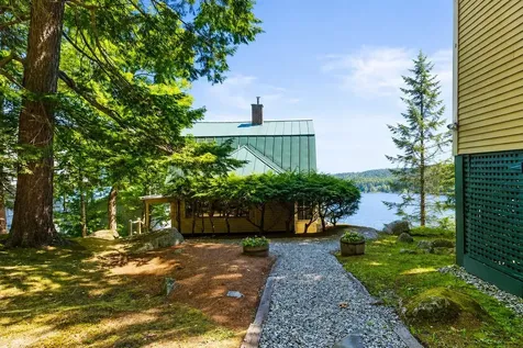 149 Lake Avenue Sunapee NH 03782
