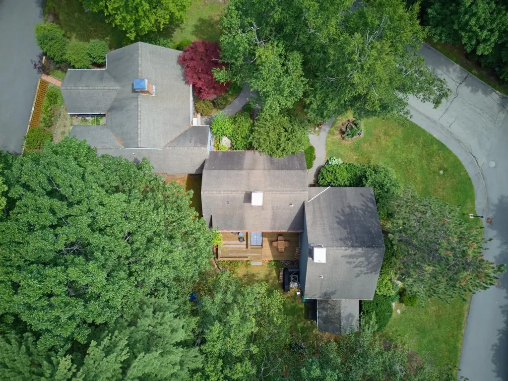 2 Coach Road Exeter NH 03833