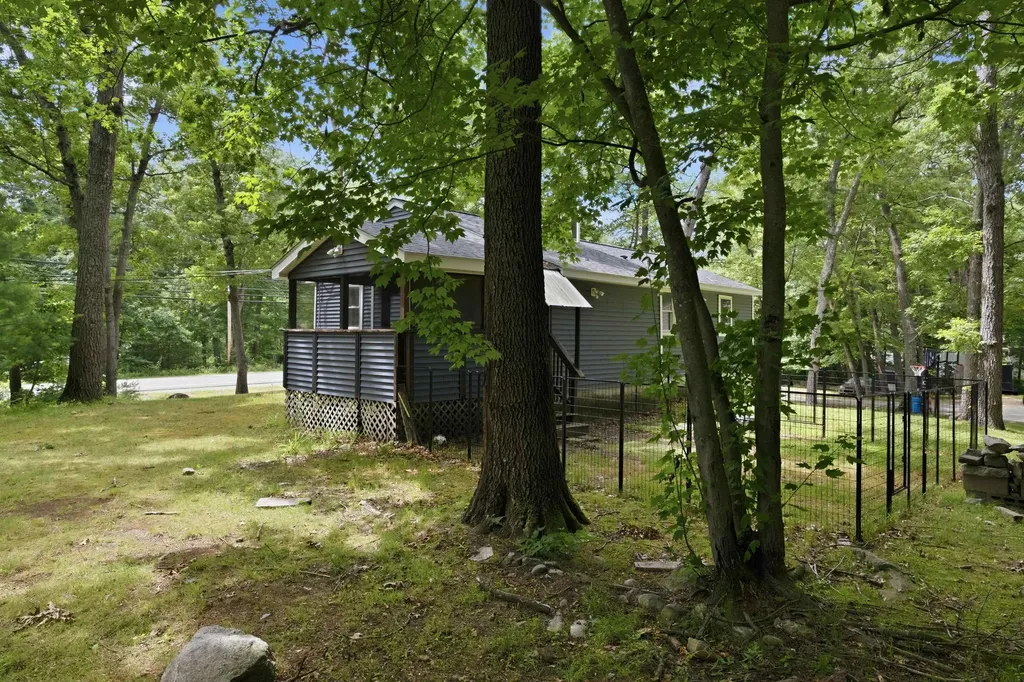 147 Bypass 28 Derry NH 03038