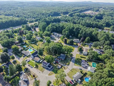 1 Bretton Drive Merrimack NH 03054