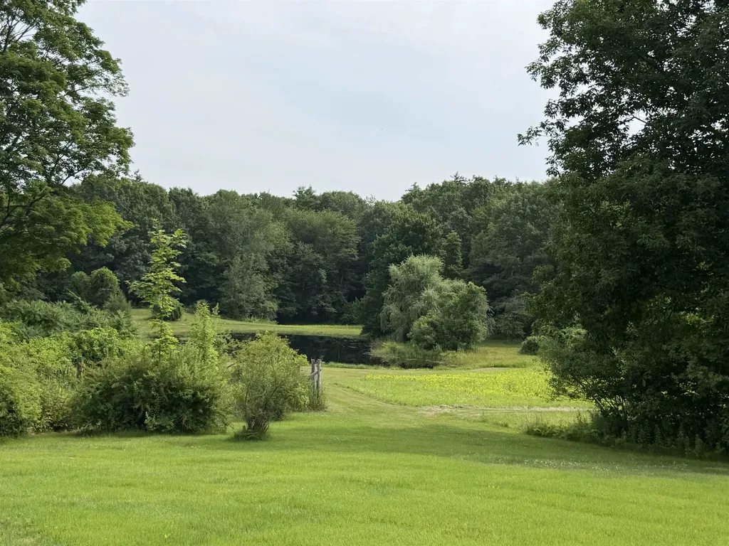 128 North Road Sandown NH 03873