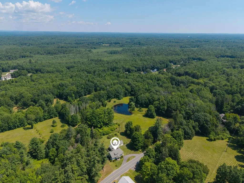 128 North Road Sandown NH 03873