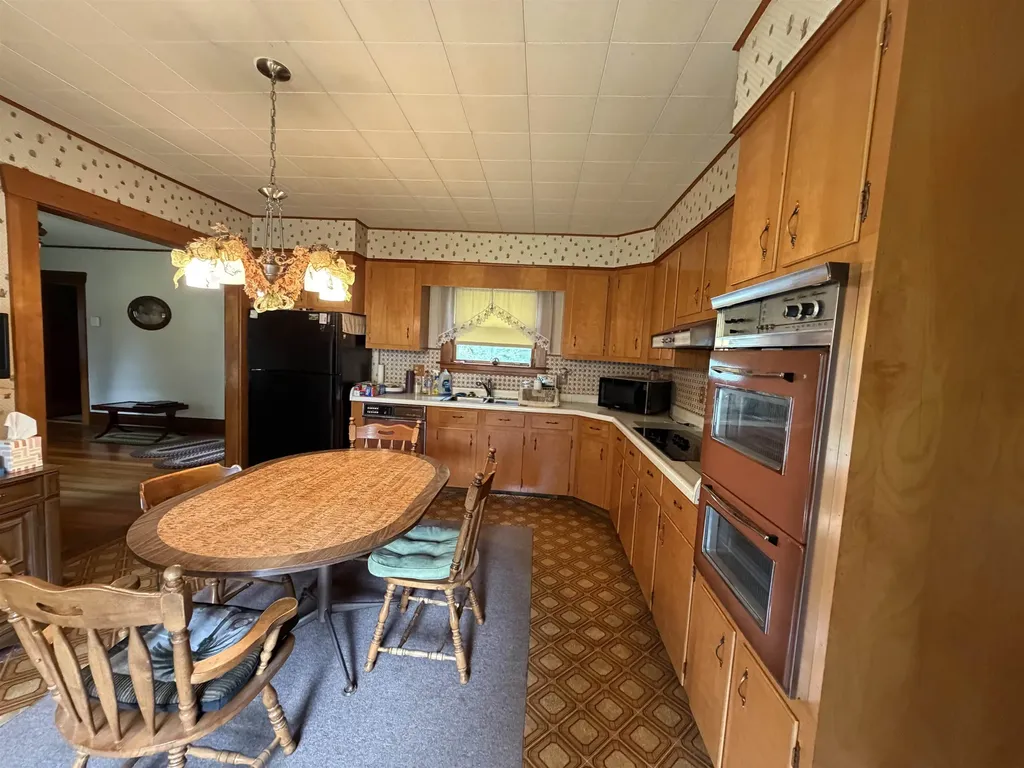 128 North Road Sandown NH 03873