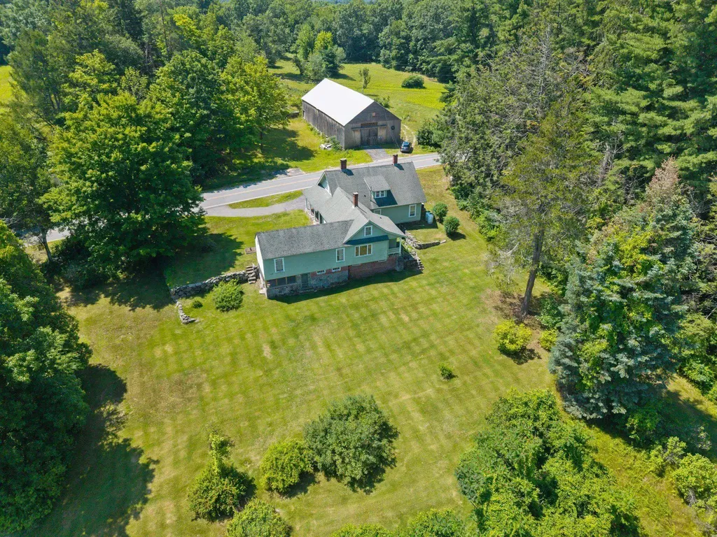 128 North Road Sandown NH 03873