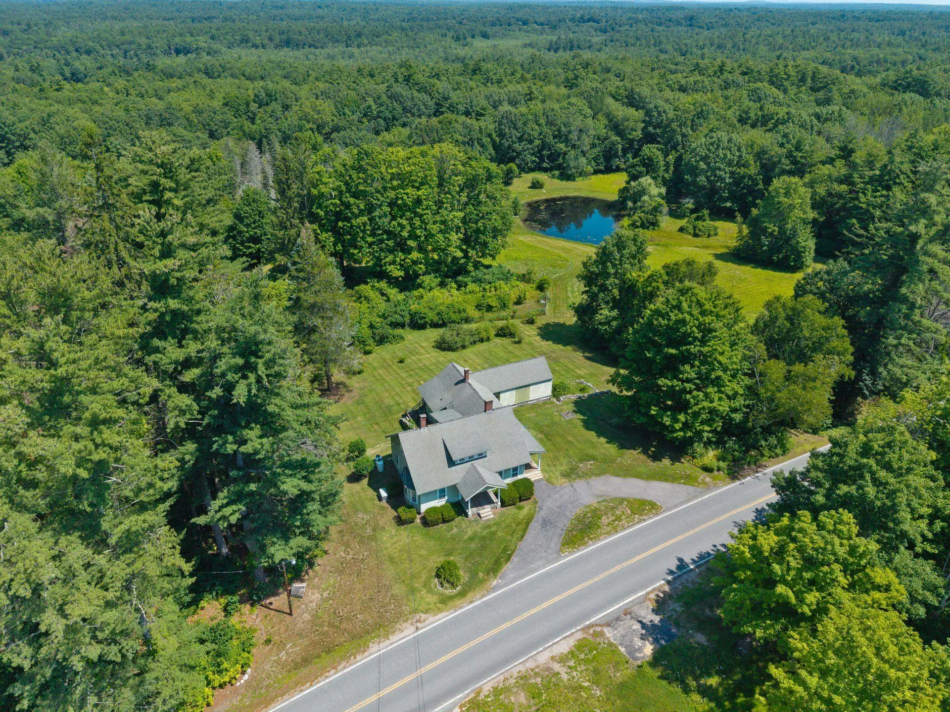 128 North Road Sandown NH 03873