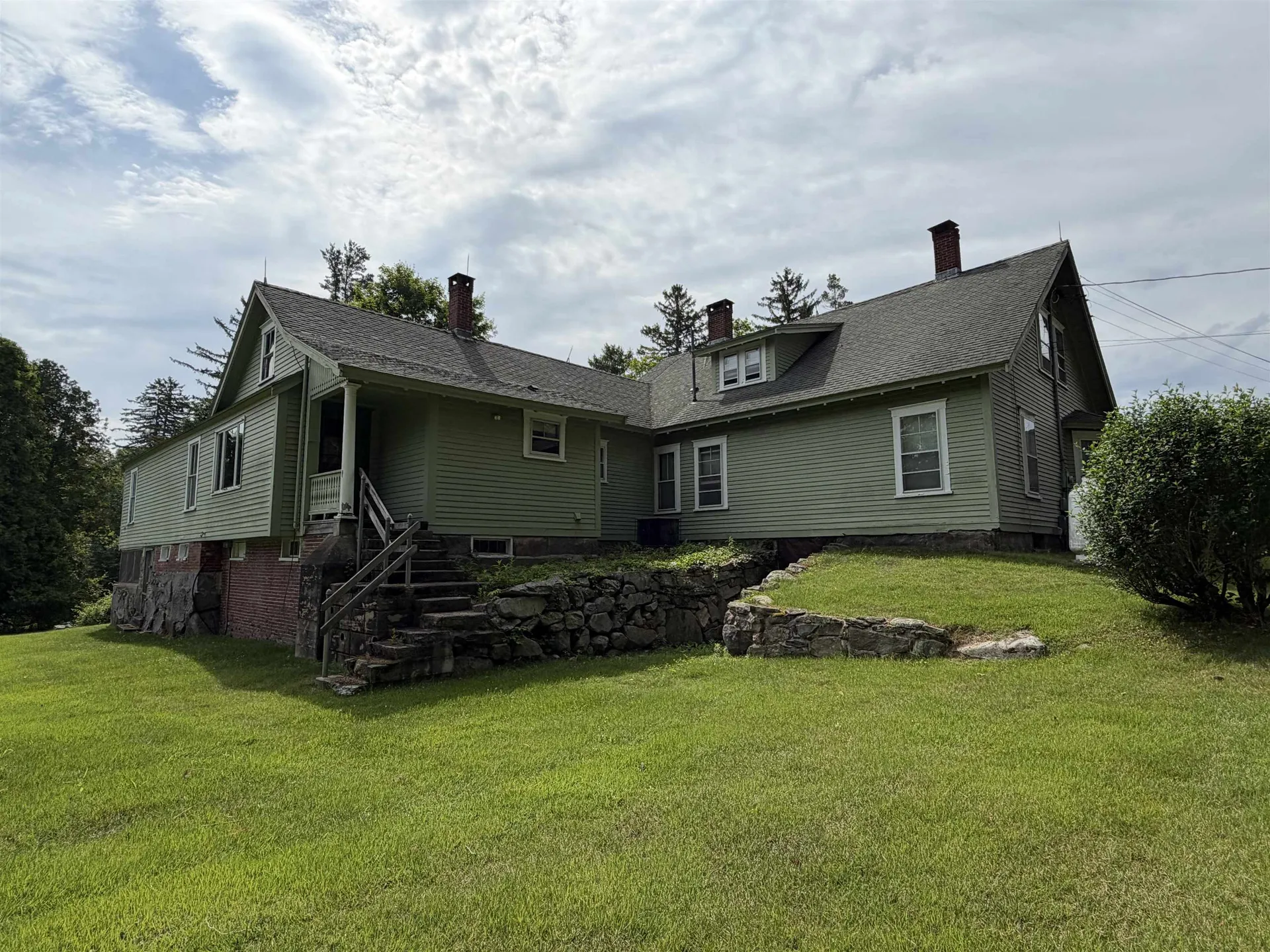 128 North Road Sandown NH 03873
