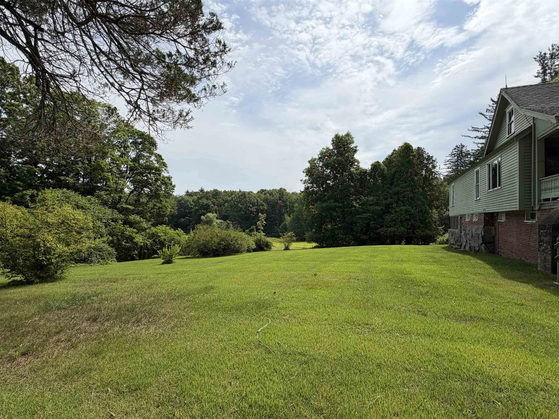 128 North Road Sandown NH 03873