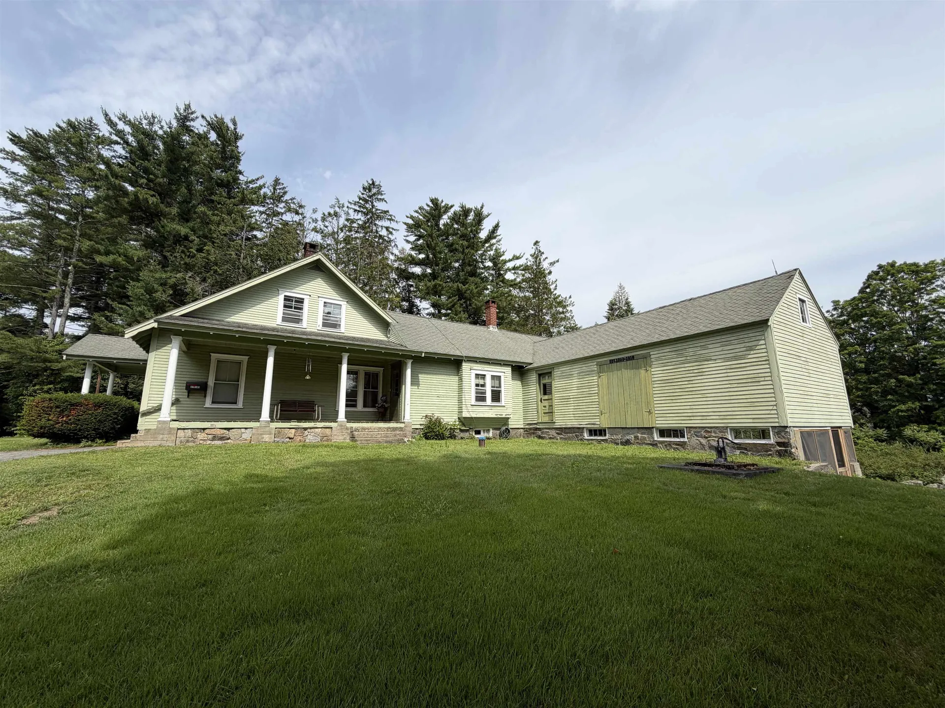 128 North Road Sandown NH 03873