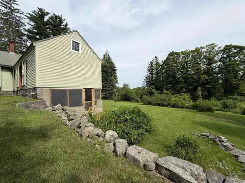 128 North Road Sandown NH 03873
