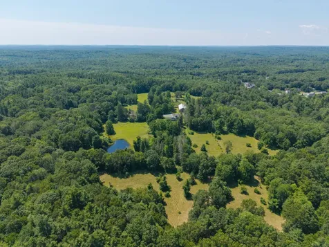 128 North Road Sandown NH 03873