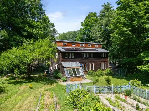 74 Hunt Road Danville NH 03819