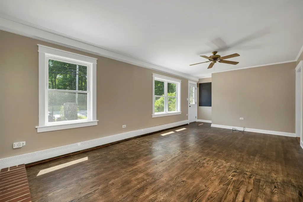 519 North Main Street Wolfeboro NH 03894