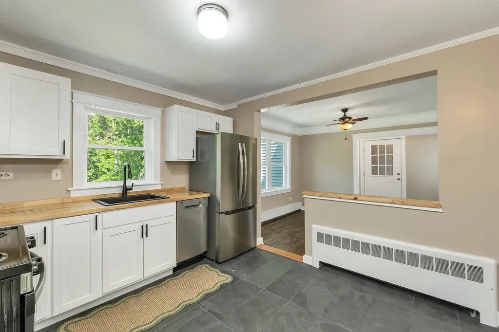 519 North Main Street Wolfeboro NH 03894