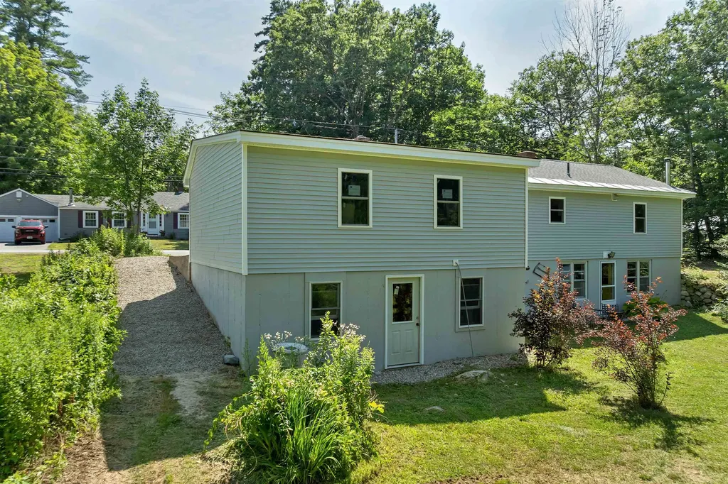 519 North Main Street Wolfeboro NH 03894
