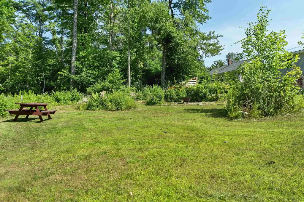 519 North Main Street Wolfeboro NH 03894