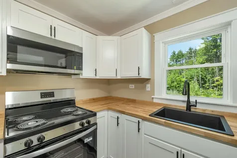 519 North Main Street Wolfeboro NH 03894