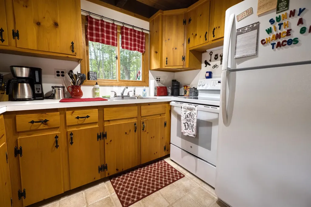 49 Independence Drive Freedom NH 03836