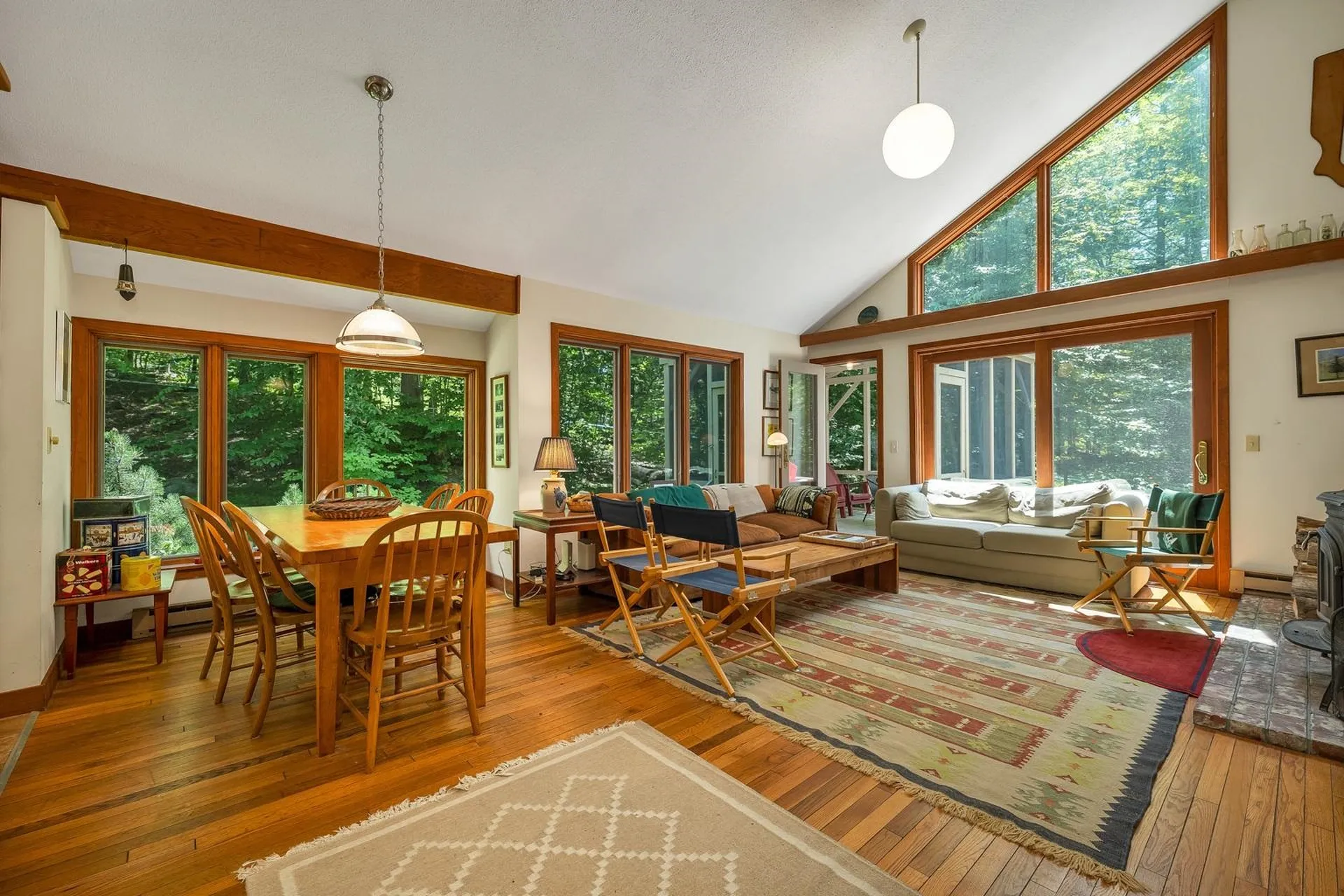 1383 King Hill Road New London NH 03257