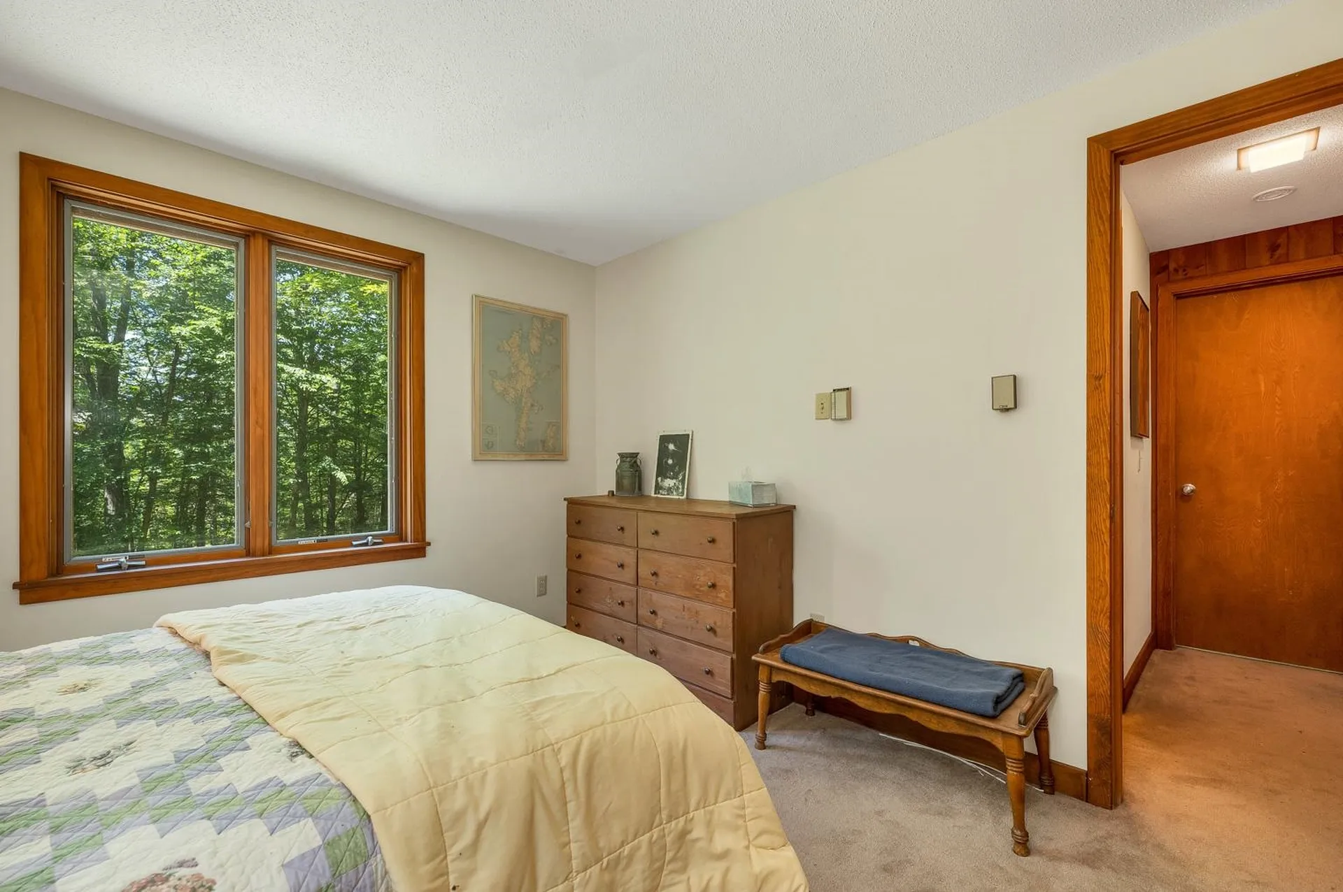 1383 King Hill Road New London NH 03257