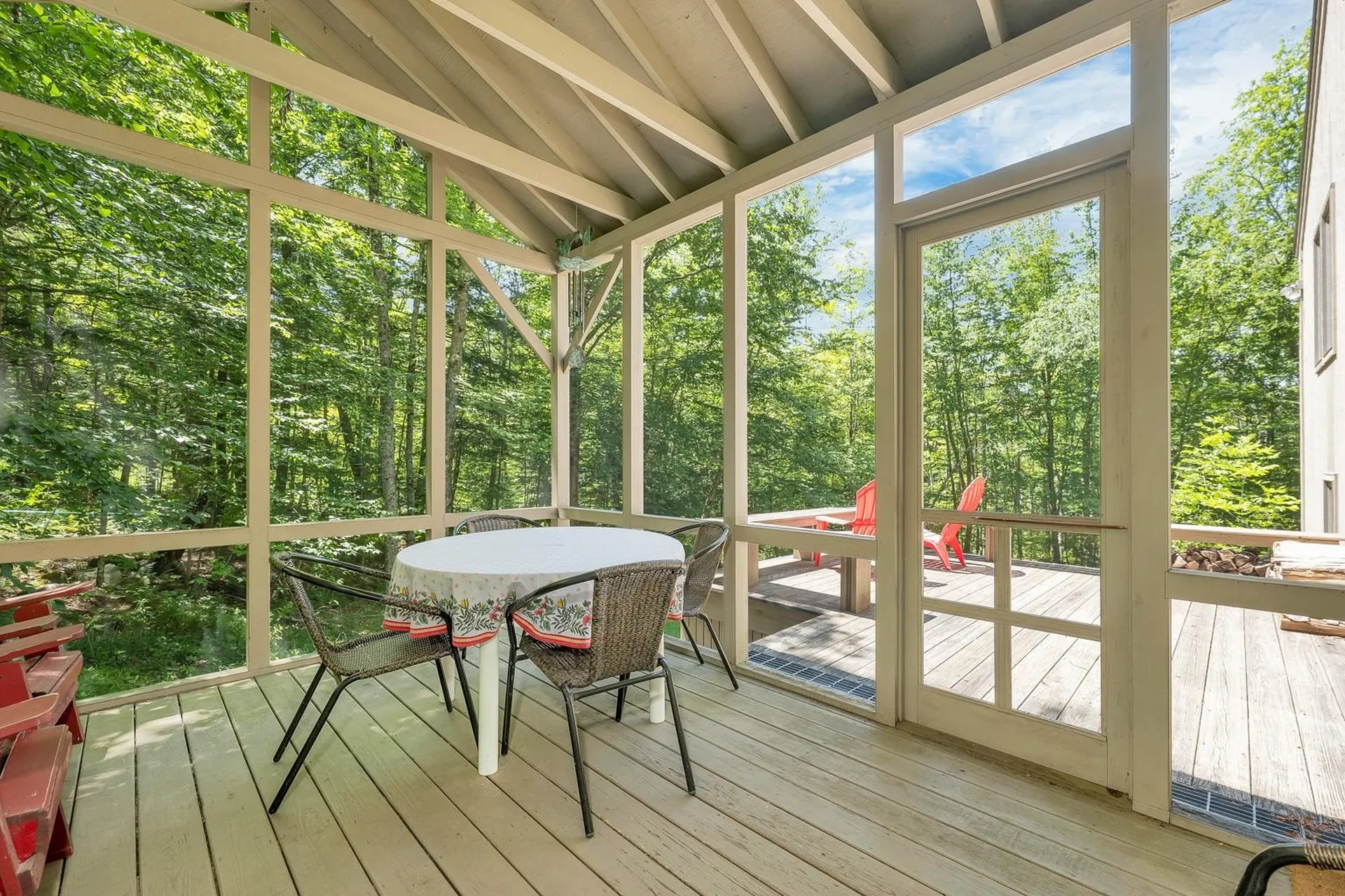 1383 King Hill Road New London NH 03257