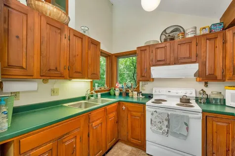 1383 King Hill Road New London NH 03257