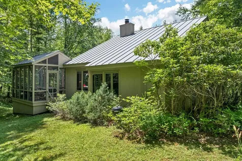 1383 King Hill Road New London NH 03257