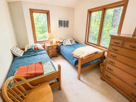 1383 King Hill Road New London NH 03257