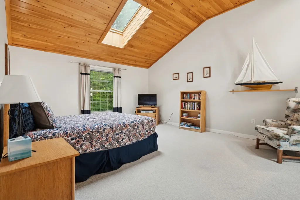 354 Cherry Valley Road Gilford NH 03249