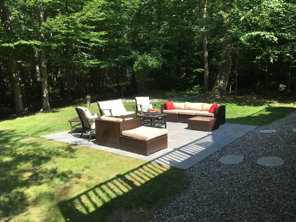 354 Cherry Valley Road Gilford NH 03249