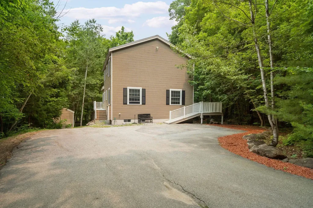 354 Cherry Valley Road Gilford NH 03249