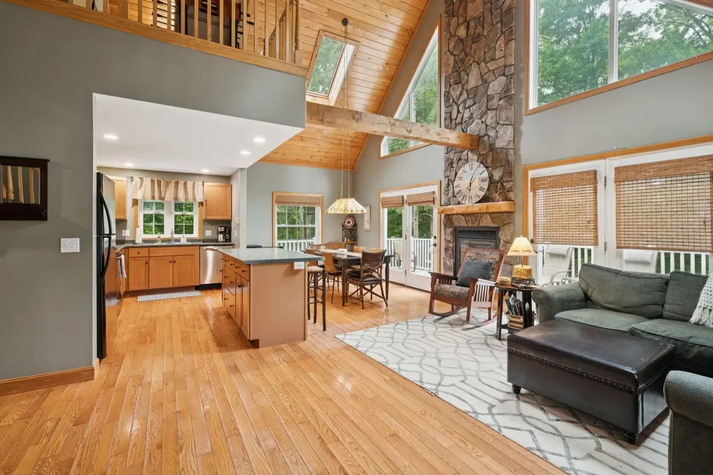 354 Cherry Valley Road Gilford NH 03249