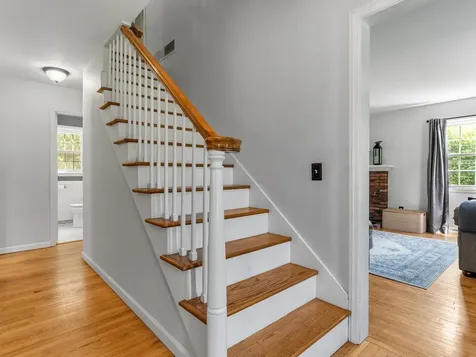 39 Laurel Hill Drive South Burlington VT 05403