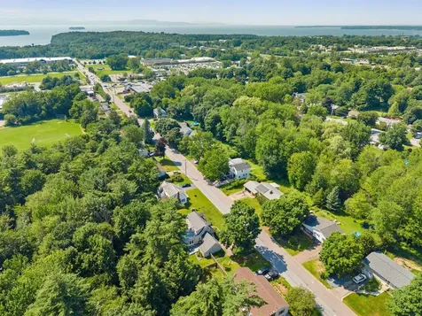 39 Laurel Hill Drive South Burlington VT 05403