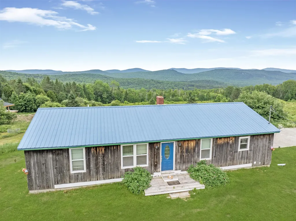 2692 Newark Street Newark VT 05871