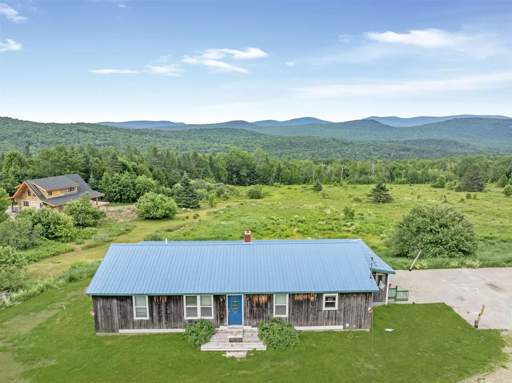 2692 Newark Street Newark VT 05871