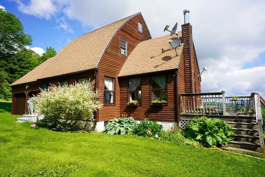 2124 Cold Hill Road Wheelock VT 05851