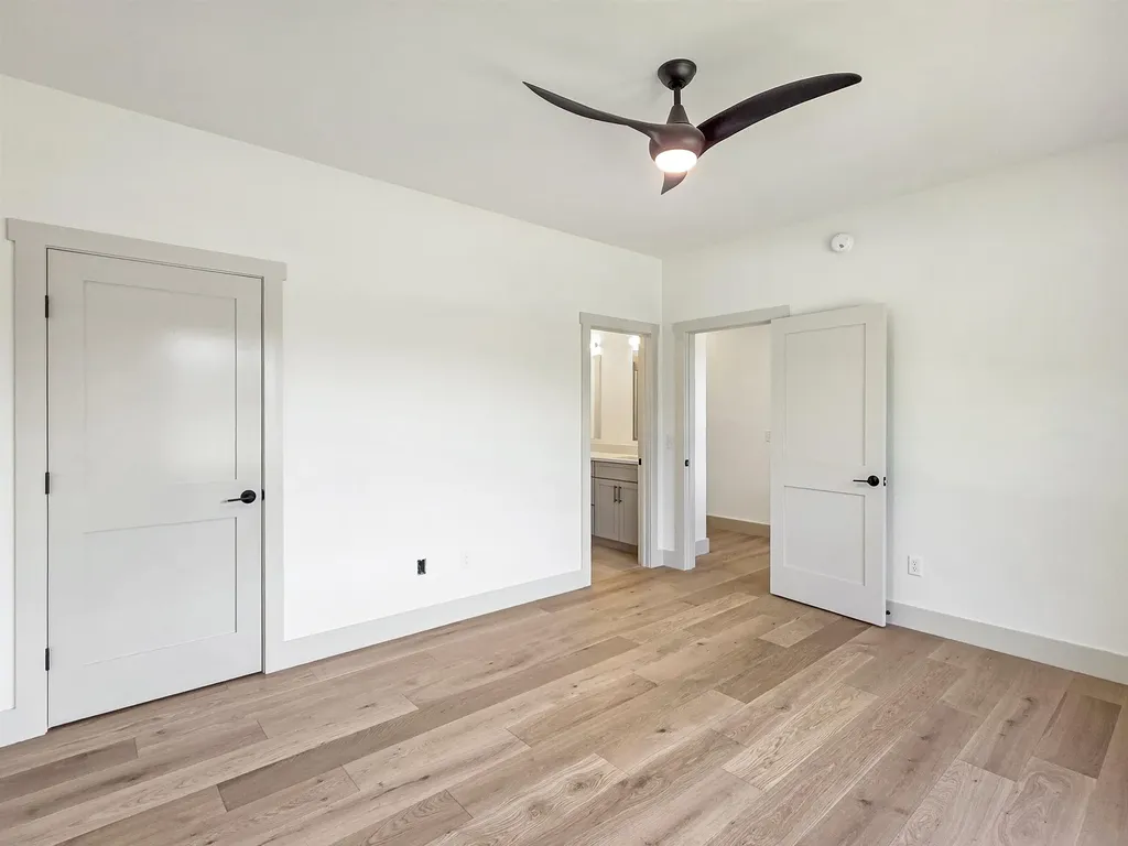 23 Charlotte Way Colchester VT 05446