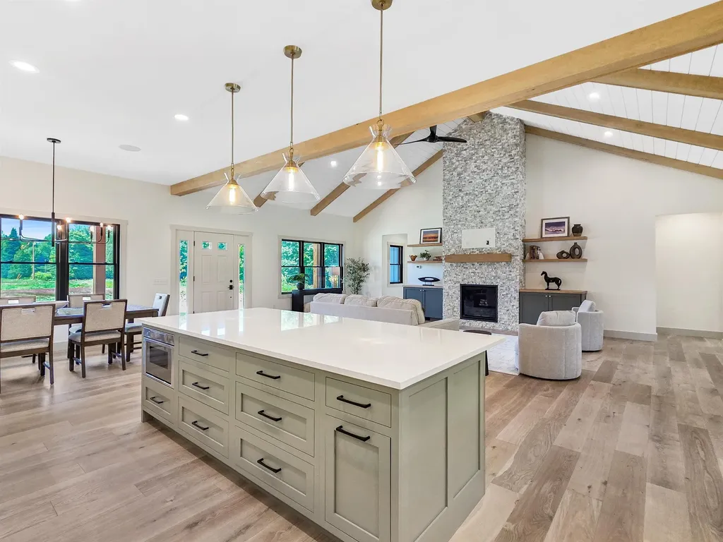 23 Charlotte Way Colchester VT 05446