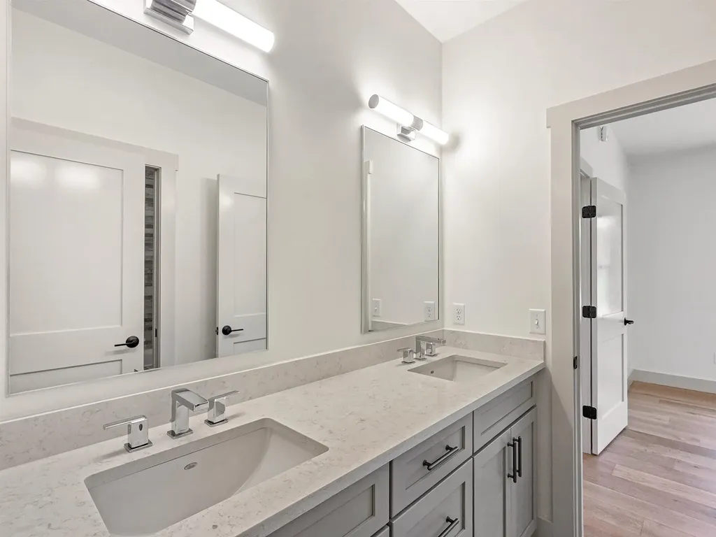 23 Charlotte Way Colchester VT 05446