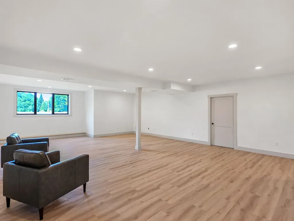 23 Charlotte Way Colchester VT 05446