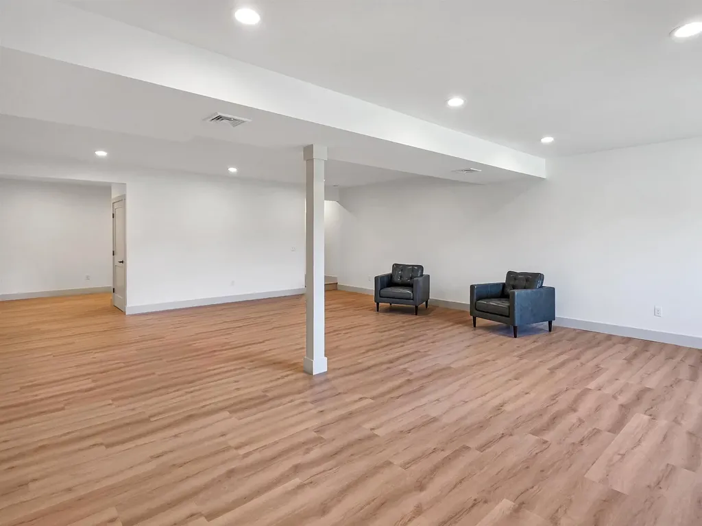 23 Charlotte Way Colchester VT 05446