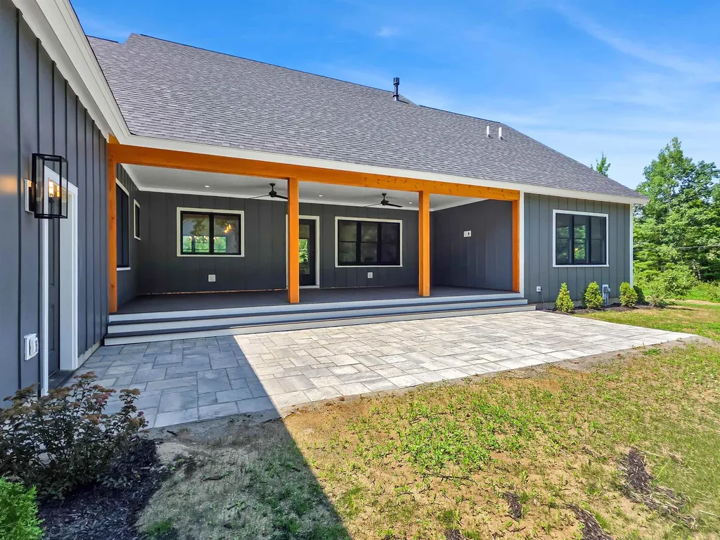 23 Charlotte Way Colchester VT 05446