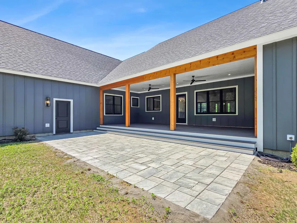 23 Charlotte Way Colchester VT 05446