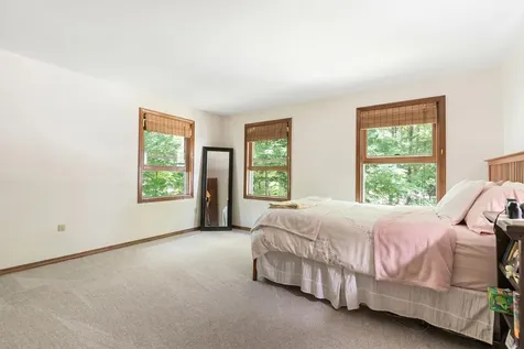 21 Hummingbird Hill Grantham NH 03753