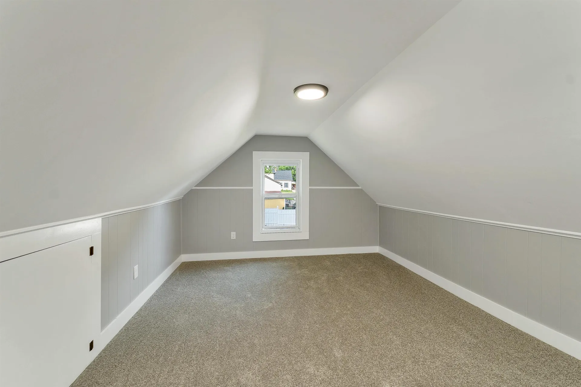17 Charles Street Franklin NH 03235