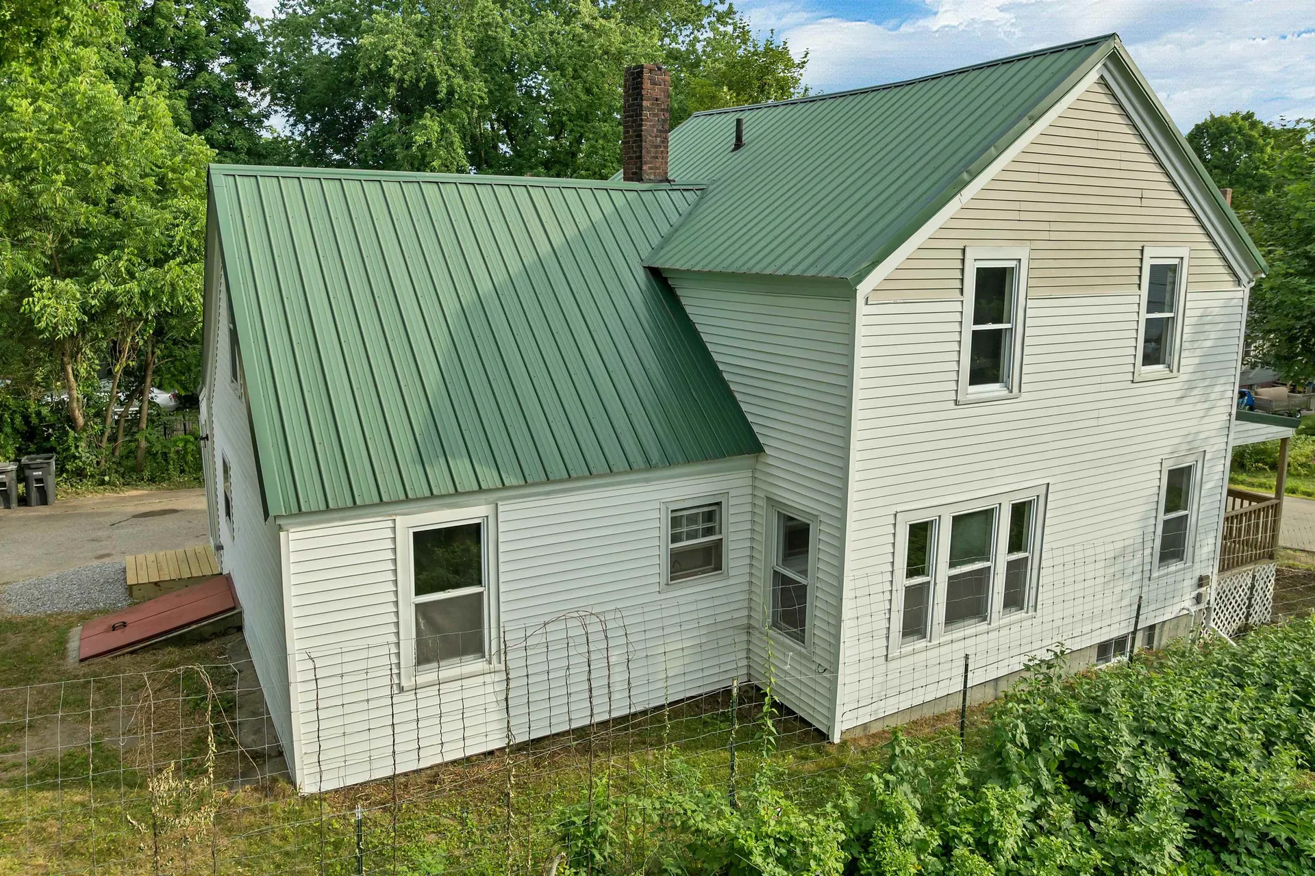 17 Charles Street Franklin NH 03235