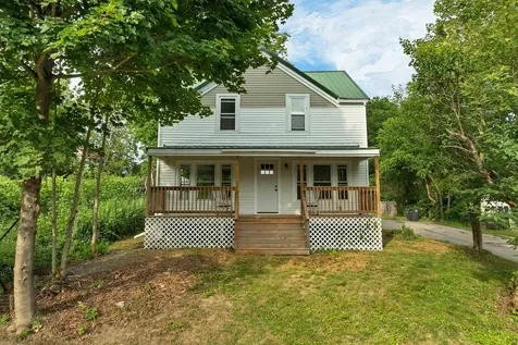 17 Charles Street Franklin NH 03235